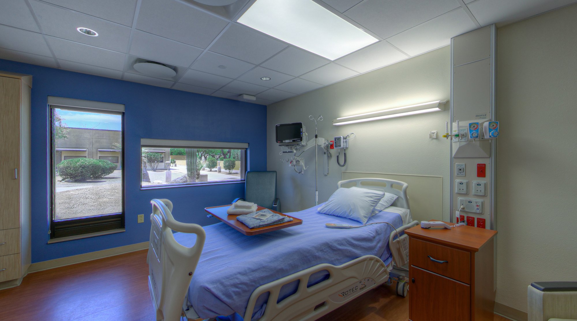 Select Medical Large Patient Room