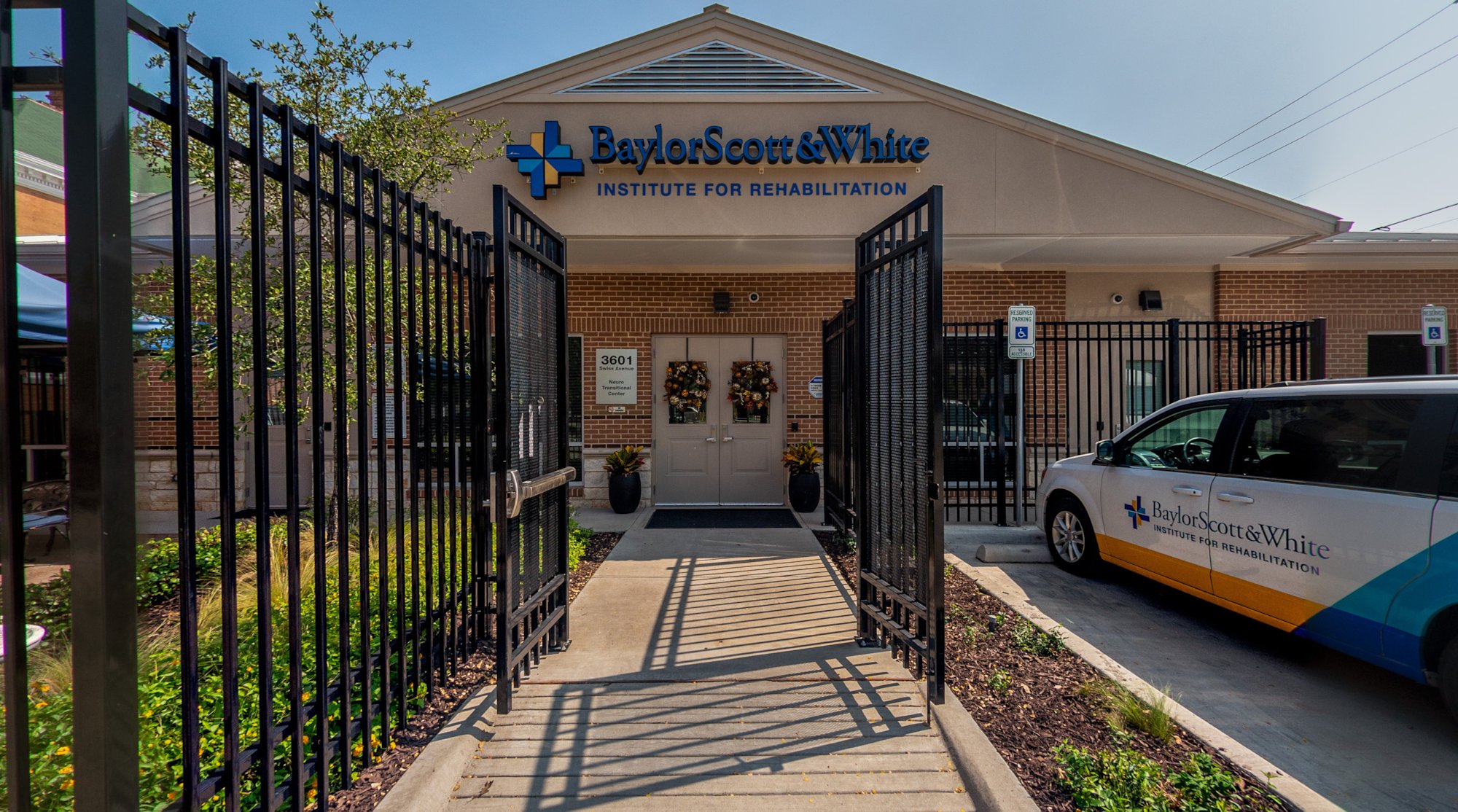 Main Entrance & Visitor Parking